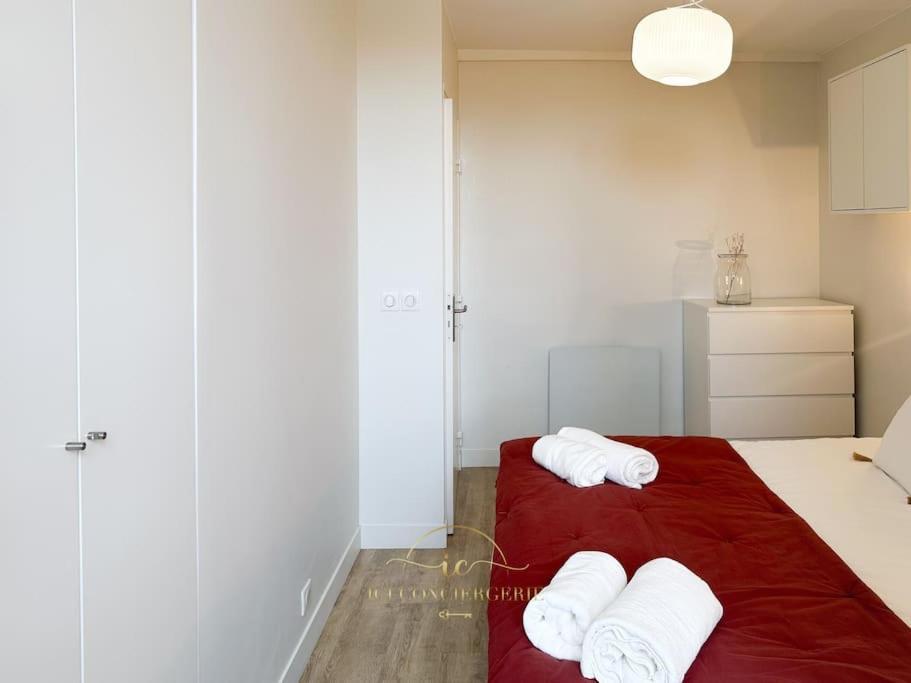 Le Petit Saint Louis Apartment Versailles Exterior photo